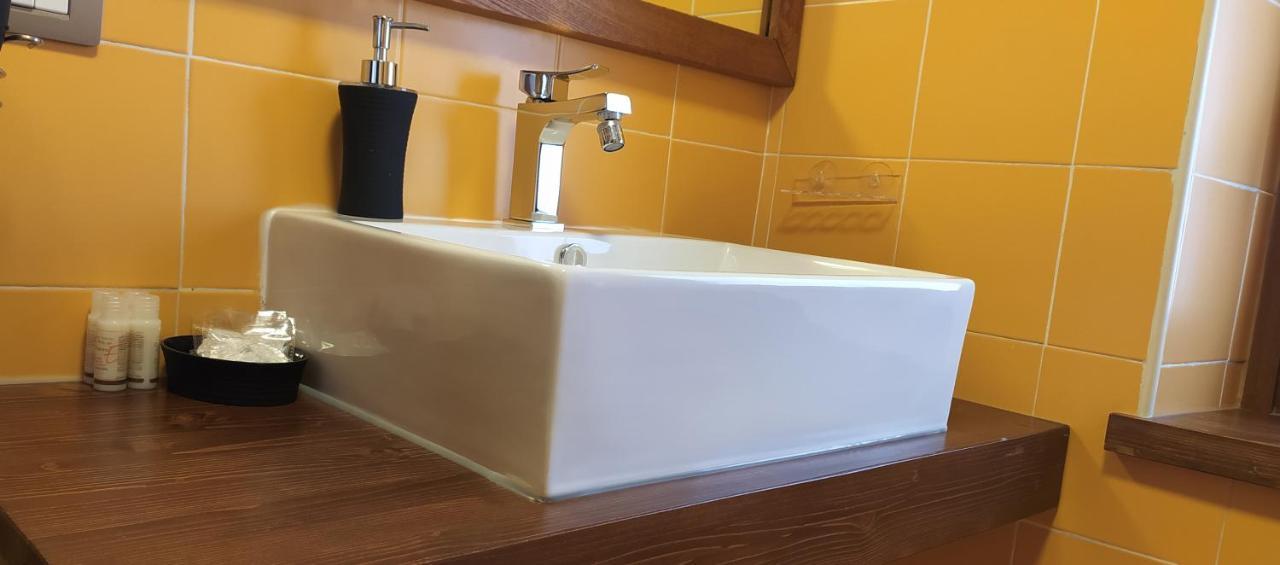 Casa Di Nonno Lägenhet Isernia Exteriör bild